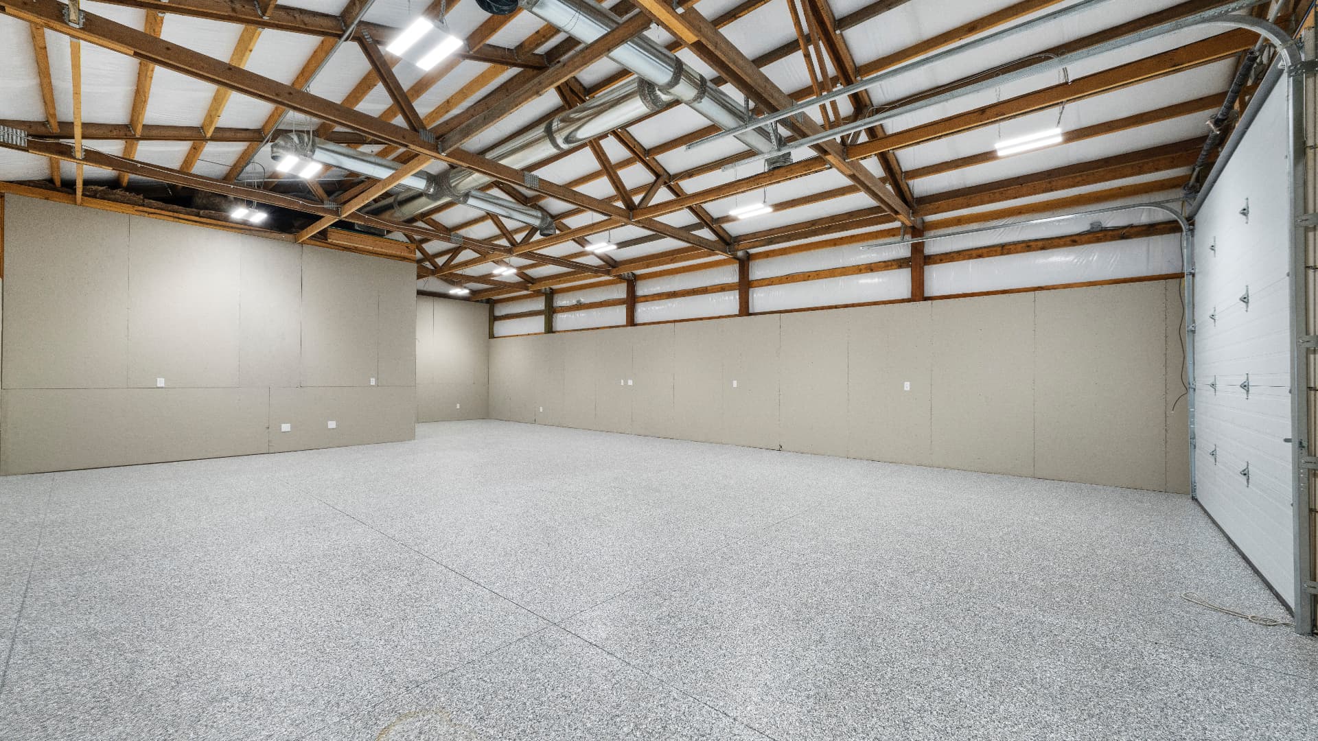 1116 E Clark St — Shop interior